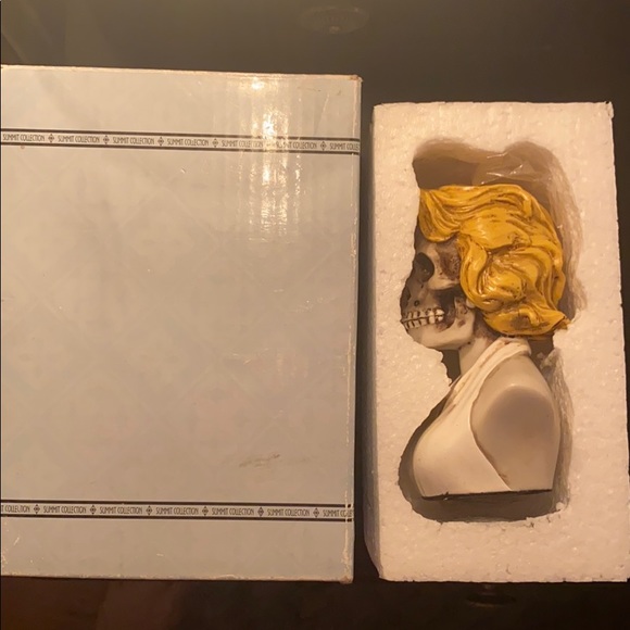 Rare Vintage 2008 Marilyn Monroe Skull Figurine - Picture 2 of 6